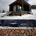 Chilloutzonе - будинок з безкоштовним джакузі та кінотеатром Prázdninový dům Slavske