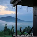 Chilloutzonе - будинок з безкоштовним джакузі та кінотеатром * Slavske