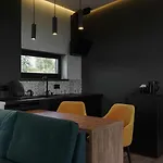 Prázdninový dům Chilloutzonе - будинок з безкоштовним джакузі та кінотеатром *