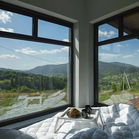 Ferienhaus Chilloutzonе - будинок з безкоштовним джакузі та кінотеатром Slawske