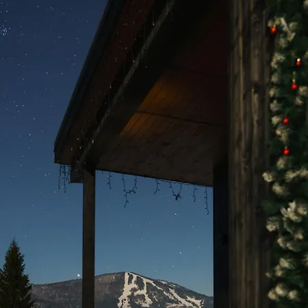 Chilloutzonе - будинок з безкоштовним джакузі та кінотеатром