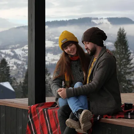 Nyaraló Chilloutzonе - будинок з безкоштовним джакузі та кінотеатром