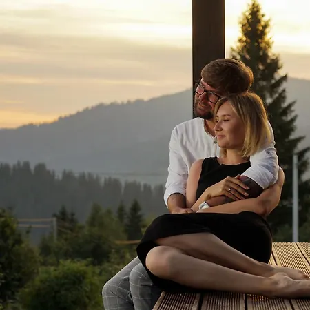 Ferienhaus Chilloutzonе - будинок з безкоштовним джакузі та кінотеатром Slawske