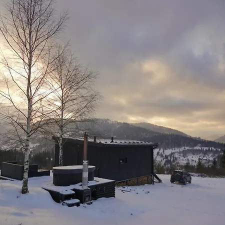 Ferienhaus Chilloutzonе - будинок з безкоштовним джакузі та кінотеатром Slawske