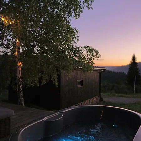 펜션 Chilloutzonе - будинок з безкоштовним джакузі та кінотеатром *