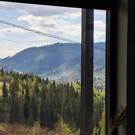 펜션 Chilloutzonе - будинок з безкоштовним джакузі та кінотеатром