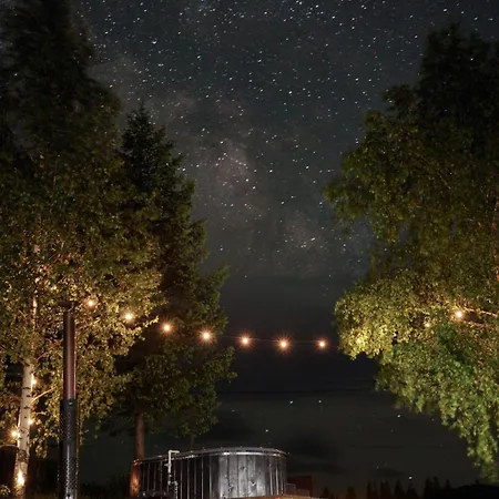 Chilloutzonе - будинок з безкоштовним джакузі та кінотеатром Nyaraló