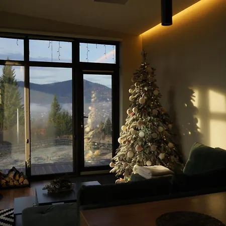 Chilloutzonе - будинок з безкоштовним джакузі та кінотеатром Szlavszke