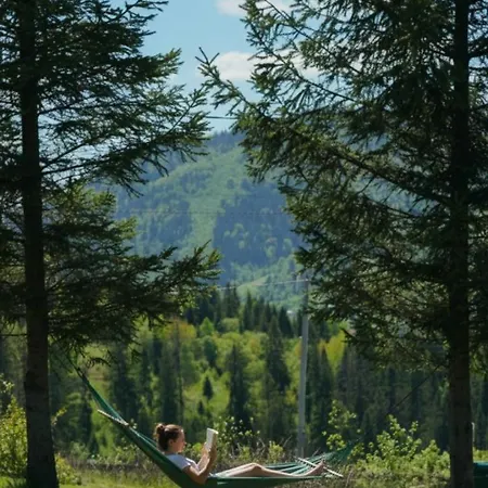 Chilloutzonе - будинок з безкоштовним джакузі та кінотеатром Szlavszke