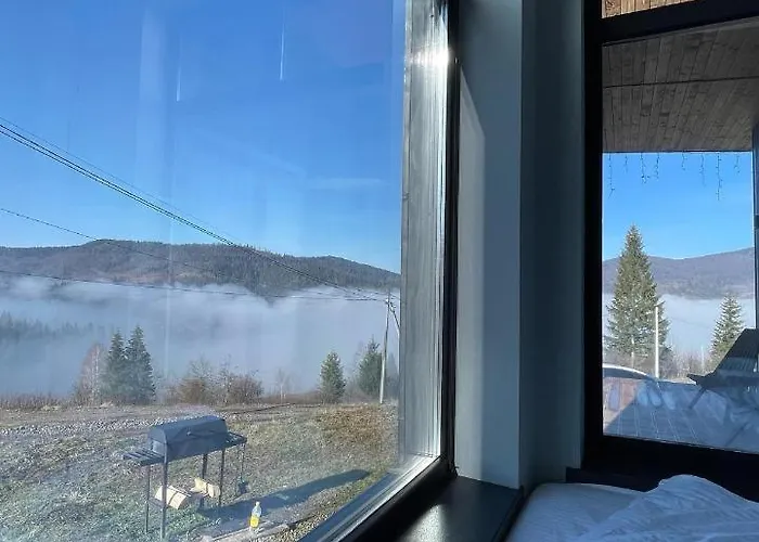 Chilloutzone: House With Free Jacuzzi And Cinema Slavske