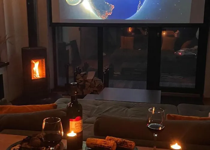 Chilloutzone: House With Free Jacuzzi And Cinema Slavske
